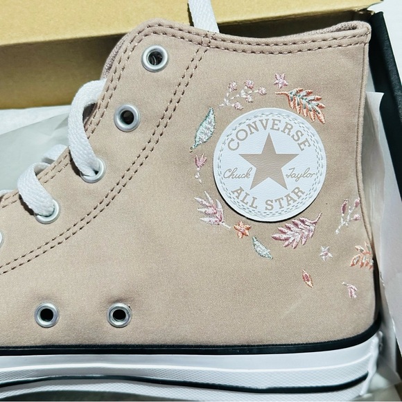 Converse Chuck Taylor All Star Fall Leaves NEW - Picture 7 of 14